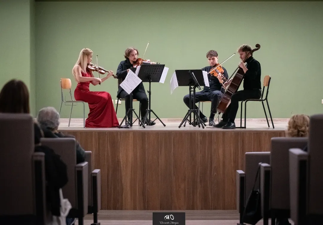 Sunrise String Jazz Quartet in concerto dal vivo